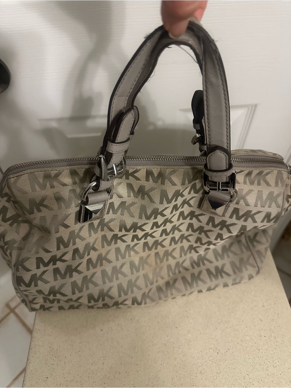Michael Kors Signature MK Logo Satchel Handbag – Beige/Gray